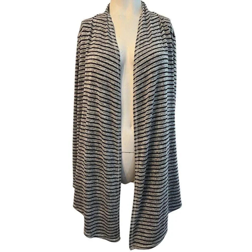 Chicos Zenergy SZ 1 Medium Open Front Cardigan GrayβBlack Striped Sweater Relaxe